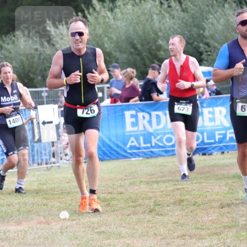 31.08.2025 - Elbe Triathlon Hamburg Strokosch-Dieckow http://msf.ph/oto/8653998 31.08.2025 11:30:29 Ziel 612, 615, 623, 726, 1146 meine-sportfotos.de