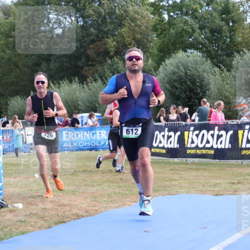 31.08.2025 - Elbe Triathlon Hamburg Strokosch-Dieckow http://msf.ph/oto/8654003 31.08.2025 11:30:32 Ziel 612, 623, 726, 1146 meine-sportfotos.de
