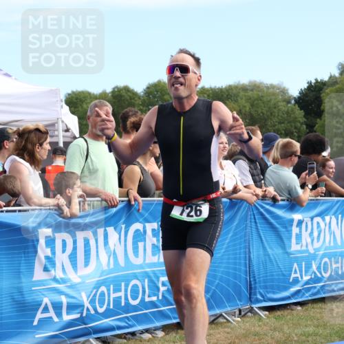 31.08.2025 - Elbe Triathlon Hamburg Strokosch-Dieckow http://msf.ph/oto/8654013 31.08.2025 11:30:35 Ziel 612, 623, 726, 1195 meine-sportfotos.de