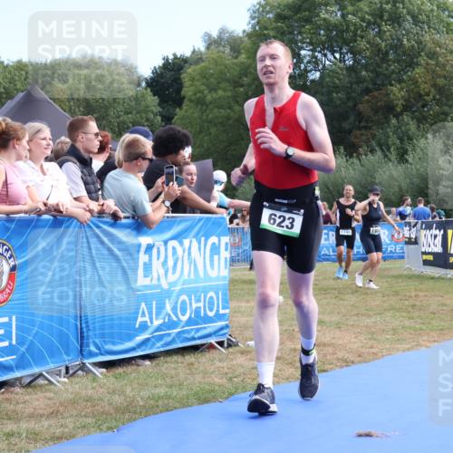31.08.2025 - Elbe Triathlon Hamburg Strokosch-Dieckow http://msf.ph/oto/8654018 31.08.2025 11:30:36 Ziel 612, 623, 726, 1195 meine-sportfotos.de