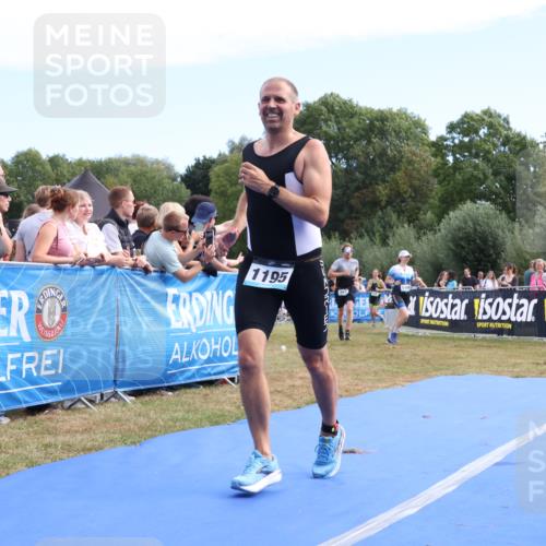 31.08.2025 - Elbe Triathlon Hamburg Strokosch-Dieckow http://msf.ph/oto/8654022 31.08.2025 11:30:43 Ziel 623, 993, 1150, 1195 meine-sportfotos.de