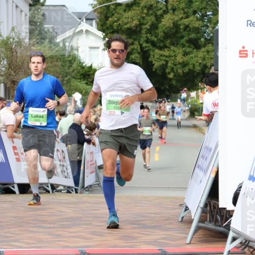 31.08.2025 - 21. Blankeneser Heldenlauf Strokosch-Dieckow http://msf.ph/oto/8654025 31.08.2025 11:06:15 Ziel 3305, 3554 meine-sportfotos.de