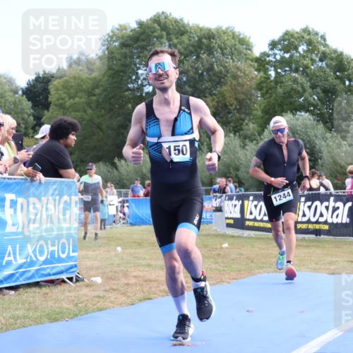 31.08.2025 - Elbe Triathlon Hamburg Strokosch-Dieckow http://msf.ph/oto/8654073 31.08.2025 11:30:51 Ziel 993, 1150, 1213, 1243, 1244 meine-sportfotos.de