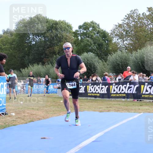 31.08.2025 - Elbe Triathlon Hamburg Strokosch-Dieckow http://msf.ph/oto/8654075 31.08.2025 11:30:52 Ziel 993, 1150, 1213, 1243, 1244 meine-sportfotos.de