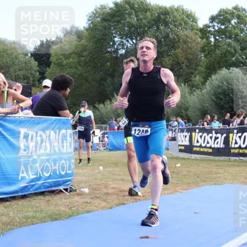 31.08.2025 - Elbe Triathlon Hamburg Strokosch-Dieckow http://msf.ph/oto/8654084 31.08.2025 11:30:58 Ziel 1213, 1243, 1244 meine-sportfotos.de
