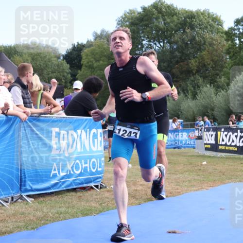 31.08.2025 - Elbe Triathlon Hamburg Strokosch-Dieckow http://msf.ph/oto/8654086 31.08.2025 11:30:59 Ziel 1213, 1243 meine-sportfotos.de