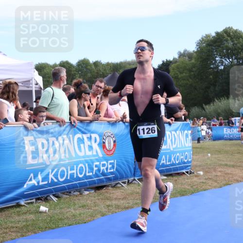 31.08.2025 - Elbe Triathlon Hamburg Strokosch-Dieckow http://msf.ph/oto/8654095 31.08.2025 11:31:13 Ziel 948, 1126, 1184 meine-sportfotos.de