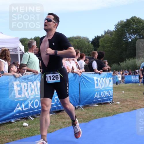 31.08.2025 - Elbe Triathlon Hamburg Strokosch-Dieckow http://msf.ph/oto/8654097 31.08.2025 11:31:14 Ziel 813, 948, 1126, 1184 meine-sportfotos.de
