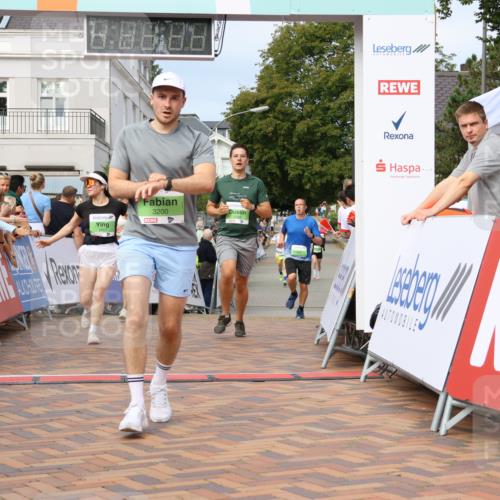 31.08.2025 - 21. Blankeneser Heldenlauf Strokosch-Dieckow http://msf.ph/oto/8654110 31.08.2025 11:05:34 Ziel 3595, 3398, 3733, 3710, 3200, 3407 meine-sportfotos.de