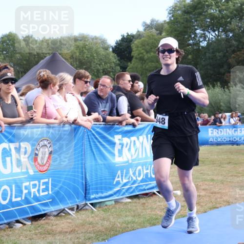 31.08.2025 - Elbe Triathlon Hamburg Strokosch-Dieckow http://msf.ph/oto/8654112 31.08.2025 11:31:20 Ziel 813, 948, 1184 meine-sportfotos.de