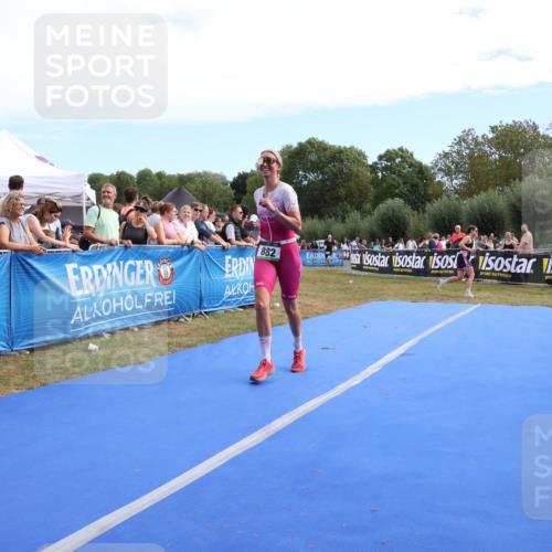 31.08.2025 - Elbe Triathlon Hamburg Strokosch-Dieckow http://msf.ph/oto/8654121 31.08.2025 11:31:30 Ziel 882, 1278 meine-sportfotos.de