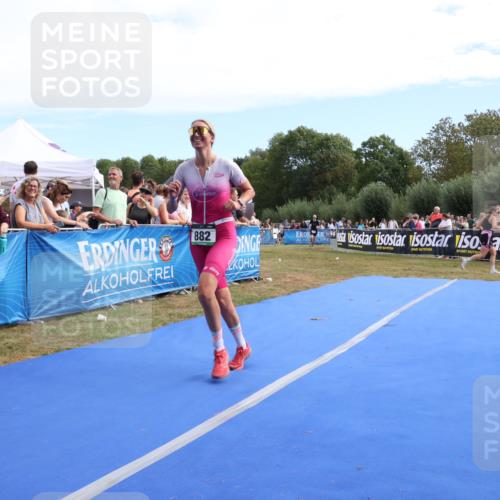 31.08.2025 - Elbe Triathlon Hamburg Strokosch-Dieckow http://msf.ph/oto/8654123 31.08.2025 11:31:31 Ziel 882, 1278 meine-sportfotos.de