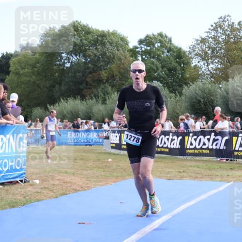 31.08.2025 - Elbe Triathlon Hamburg Strokosch-Dieckow http://msf.ph/oto/8654126 31.08.2025 11:31:38 Ziel 1278 meine-sportfotos.de