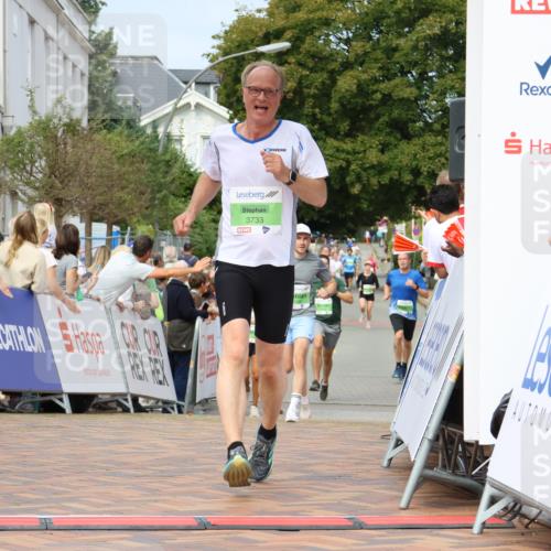 31.08.2025 - 21. Blankeneser Heldenlauf Strokosch-Dieckow http://msf.ph/oto/8654128 31.08.2025 11:05:30 Ziel 3733, 3200 meine-sportfotos.de