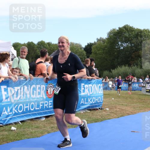 31.08.2025 - Elbe Triathlon Hamburg Strokosch-Dieckow http://msf.ph/oto/8654140 31.08.2025 11:31:50 Ziel 910, 922, 1059, 1176, 1185 meine-sportfotos.de