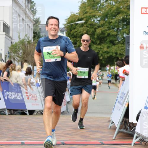 31.08.2025 - 21. Blankeneser Heldenlauf Strokosch-Dieckow http://msf.ph/oto/8654144 31.08.2025 11:05:21 Ziel 3196, 3401 meine-sportfotos.de