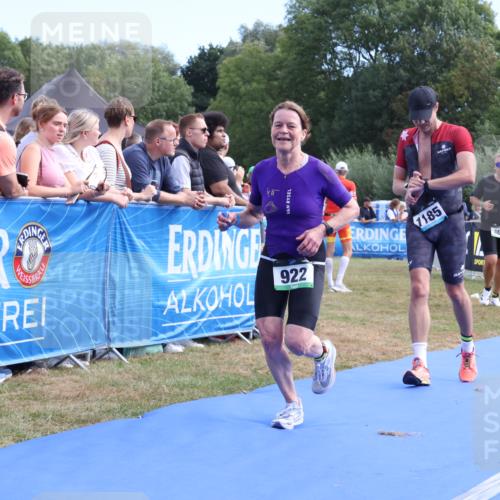 31.08.2025 - Elbe Triathlon Hamburg Strokosch-Dieckow http://msf.ph/oto/8654148 31.08.2025 11:31:56 Ziel 402, 922, 1185 meine-sportfotos.de
