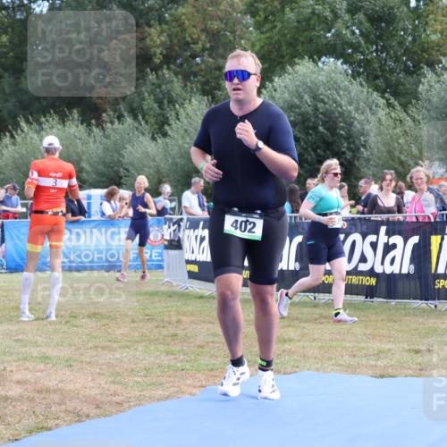 31.08.2025 - Elbe Triathlon Hamburg Strokosch-Dieckow http://msf.ph/oto/8654154 31.08.2025 11:31:59 Ziel 402, 922, 1185 meine-sportfotos.de
