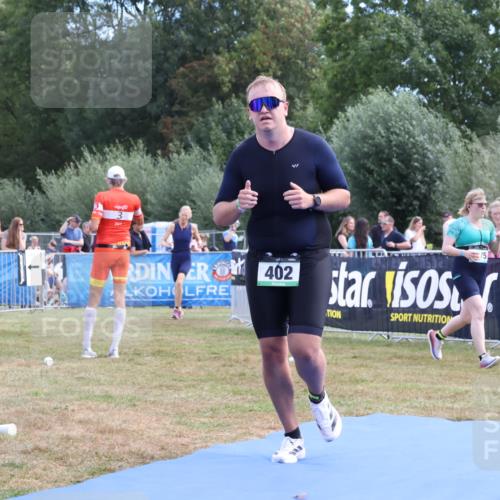 31.08.2025 - Elbe Triathlon Hamburg Strokosch-Dieckow http://msf.ph/oto/8654155 31.08.2025 11:31:59 Ziel 402, 922, 1185 meine-sportfotos.de