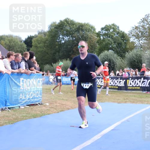 31.08.2025 - Elbe Triathlon Hamburg Strokosch-Dieckow http://msf.ph/oto/8654163 31.08.2025 11:32:10 Ziel 736, 804, 1112 meine-sportfotos.de