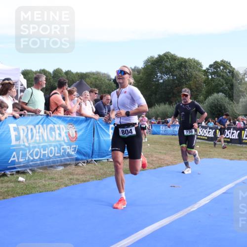 31.08.2025 - Elbe Triathlon Hamburg Strokosch-Dieckow http://msf.ph/oto/8654169 31.08.2025 11:32:15 Ziel 736, 804, 1072, 1112 meine-sportfotos.de