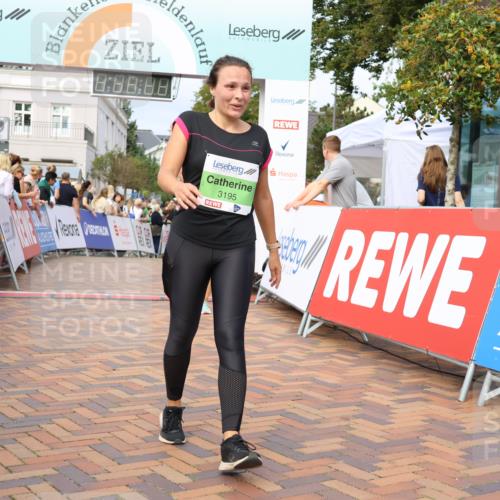 31.08.2025 - 21. Blankeneser Heldenlauf Strokosch-Dieckow http://msf.ph/oto/8654182 31.08.2025 11:05:10 Ziel 3195, 3430, 3259 meine-sportfotos.de