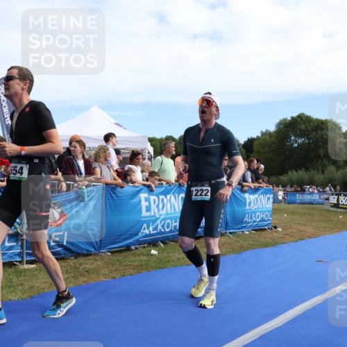 31.08.2025 - Elbe Triathlon Hamburg Strokosch-Dieckow http://msf.ph/oto/8654183 31.08.2025 11:32:32 Ziel 654, 1174, 1222 meine-sportfotos.de