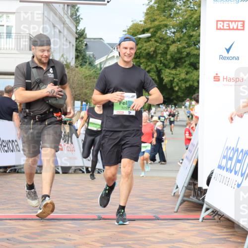 31.08.2025 - 21. Blankeneser Heldenlauf Strokosch-Dieckow http://msf.ph/oto/8654202 31.08.2025 11:05:06 Ziel 3195, 3430, 3259 meine-sportfotos.de