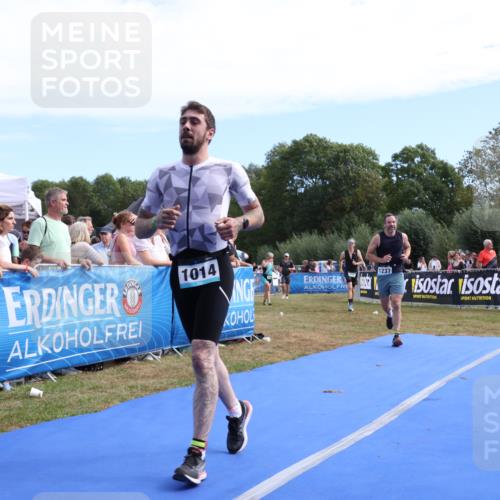 31.08.2025 - Elbe Triathlon Hamburg Strokosch-Dieckow http://msf.ph/oto/8654207 31.08.2025 11:33:08 Ziel 698, 766, 1014, 1237 meine-sportfotos.de