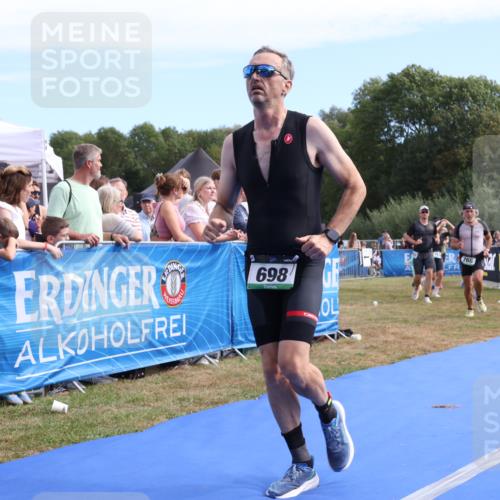31.08.2025 - Elbe Triathlon Hamburg Strokosch-Dieckow http://msf.ph/oto/8654223 31.08.2025 11:33:14 Ziel 698, 766, 1202, 1205, 1237, 1272 meine-sportfotos.de