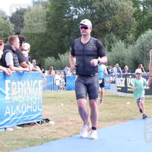 31.08.2025 - Elbe Triathlon Hamburg Strokosch-Dieckow http://msf.ph/oto/8654227 31.08.2025 11:33:19 Ziel 698, 756, 766, 1202, 1205, 1272 meine-sportfotos.de