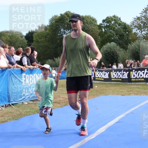 31.08.2025 - Elbe Triathlon Hamburg Strokosch-Dieckow http://msf.ph/oto/8654235 31.08.2025 11:33:21 Ziel 756, 766, 1194, 1202, 1205, 1272 meine-sportfotos.de