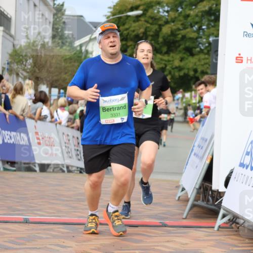 31.08.2025 - 21. Blankeneser Heldenlauf Strokosch-Dieckow http://msf.ph/oto/8654242 31.08.2025 11:04:55 Ziel 3164, 3331 meine-sportfotos.de