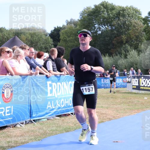 31.08.2025 - Elbe Triathlon Hamburg Strokosch-Dieckow http://msf.ph/oto/8654267 31.08.2025 11:33:43 Ziel 704, 1157, 1229 meine-sportfotos.de