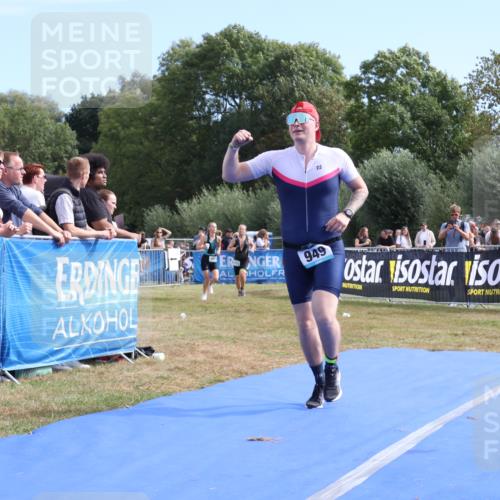 31.08.2025 - Elbe Triathlon Hamburg Strokosch-Dieckow http://msf.ph/oto/8654277 31.08.2025 11:33:55 Ziel 704, 949, 1255 meine-sportfotos.de
