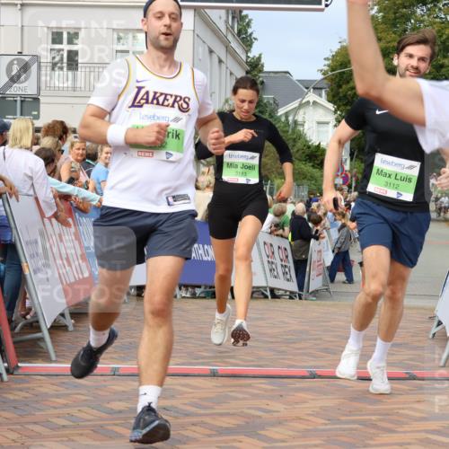 31.08.2025 - 21. Blankeneser Heldenlauf Strokosch-Dieckow http://msf.ph/oto/8654279 31.08.2025 11:04:40 Ziel 3132, 3113, 3112, 3697, 3326, 3017 meine-sportfotos.de
