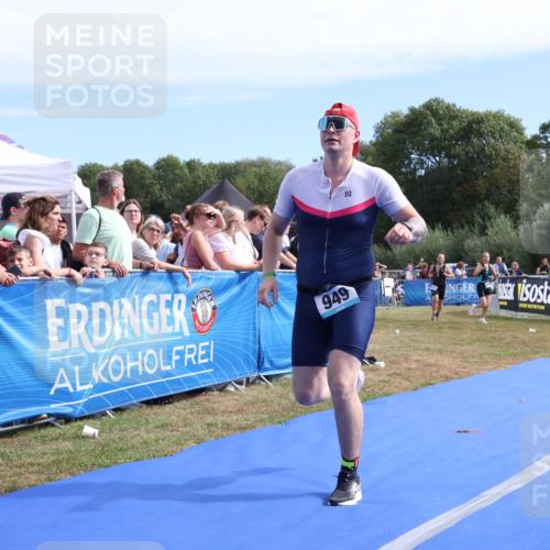 31.08.2025 - Elbe Triathlon Hamburg Strokosch-Dieckow http://msf.ph/oto/8654282 31.08.2025 11:33:56 Ziel 704, 949, 1255 meine-sportfotos.de