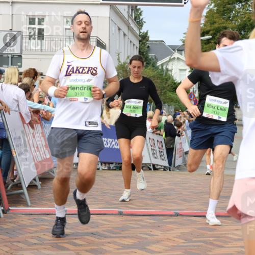 31.08.2025 - 21. Blankeneser Heldenlauf Strokosch-Dieckow http://msf.ph/oto/8654284 31.08.2025 11:04:40 Ziel 3132, 3113, 3112, 3697, 3326, 3017 meine-sportfotos.de