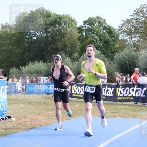 31.08.2025 - Elbe Triathlon Hamburg Strokosch-Dieckow http://msf.ph/oto/8654297 31.08.2025 11:34:14 Ziel 830, 1135, 1192 meine-sportfotos.de