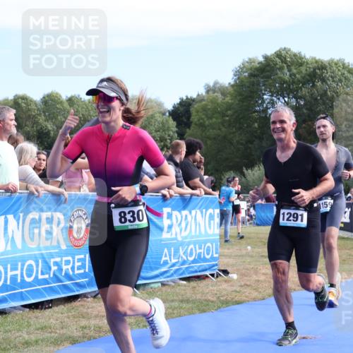 31.08.2025 - Elbe Triathlon Hamburg Strokosch-Dieckow http://msf.ph/oto/8654314 31.08.2025 11:34:23 Ziel 830, 1134, 1159, 1279, 1286, 1291 meine-sportfotos.de