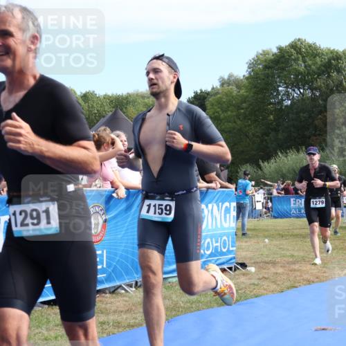 31.08.2025 - Elbe Triathlon Hamburg Strokosch-Dieckow http://msf.ph/oto/8654318 31.08.2025 11:34:24 Ziel 830, 1134, 1159, 1279, 1286, 1291 meine-sportfotos.de