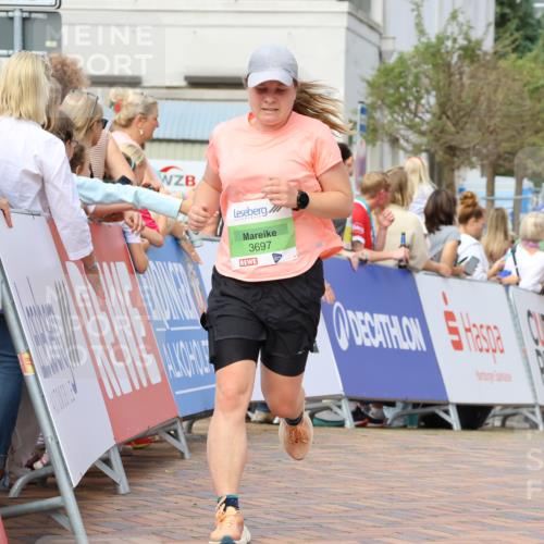 31.08.2025 - 21. Blankeneser Heldenlauf Strokosch-Dieckow http://msf.ph/oto/8654319 31.08.2025 11:04:35 Ziel 3202, 3132, 3697, 3326, 3418 meine-sportfotos.de