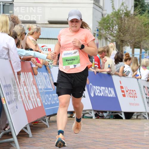 31.08.2025 - 21. Blankeneser Heldenlauf Strokosch-Dieckow http://msf.ph/oto/8654321 31.08.2025 11:04:35 Ziel 3202, 3132, 3697, 3326, 3418 meine-sportfotos.de