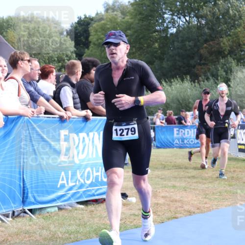 31.08.2025 - Elbe Triathlon Hamburg Strokosch-Dieckow http://msf.ph/oto/8654323 31.08.2025 11:34:26 Ziel 830, 1134, 1159, 1279, 1286, 1291 meine-sportfotos.de
