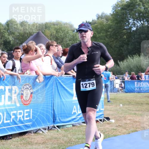 31.08.2025 - Elbe Triathlon Hamburg Strokosch-Dieckow http://msf.ph/oto/8654325 31.08.2025 11:34:27 Ziel 830, 1134, 1159, 1279, 1286, 1291 meine-sportfotos.de