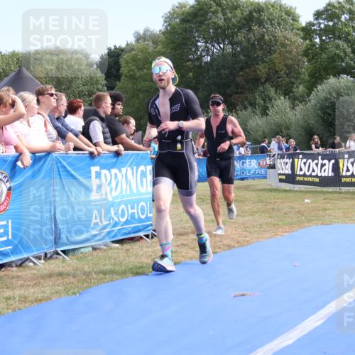 31.08.2025 - Elbe Triathlon Hamburg Strokosch-Dieckow http://msf.ph/oto/8654331 31.08.2025 11:34:30 Ziel 1134, 1279, 1286 meine-sportfotos.de