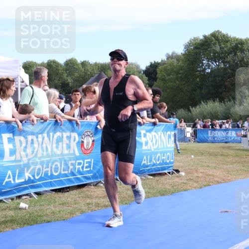 31.08.2025 - Elbe Triathlon Hamburg Strokosch-Dieckow http://msf.ph/oto/8654338 31.08.2025 11:34:32 Ziel 1134, 1279, 1286 meine-sportfotos.de