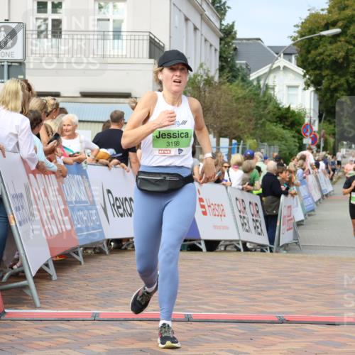 31.08.2025 - 21. Blankeneser Heldenlauf Strokosch-Dieckow http://msf.ph/oto/8654354 31.08.2025 11:04:23 Ziel 3635, 3198 meine-sportfotos.de