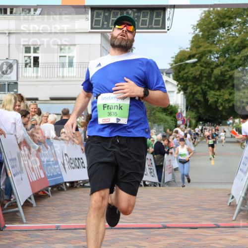 31.08.2025 - 21. Blankeneser Heldenlauf Strokosch-Dieckow http://msf.ph/oto/8654363 31.08.2025 11:04:18 Ziel 3635, 3198 meine-sportfotos.de