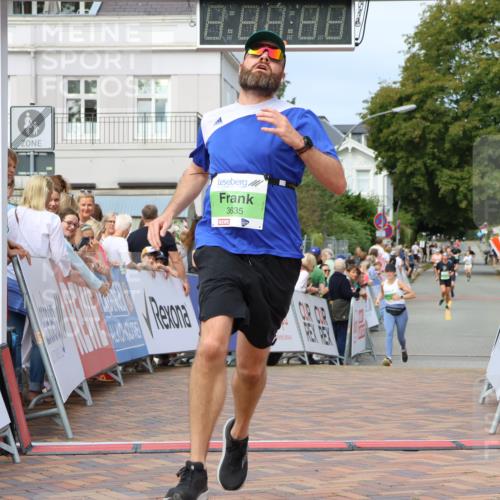 31.08.2025 - 21. Blankeneser Heldenlauf Strokosch-Dieckow http://msf.ph/oto/8654367 31.08.2025 11:04:18 Ziel 3635, 3198 meine-sportfotos.de